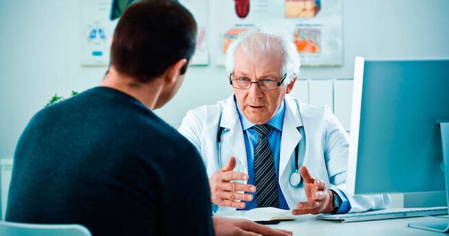 Un médecin conseille à un homme de prendre un médicament augmentant la puissance